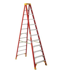 Ladder 12 ft Step Fibreglass Werner 