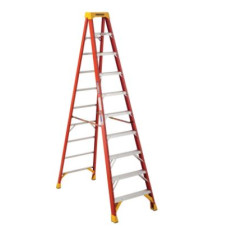 Ladder 10 ft Step Fibreglass Werner 
